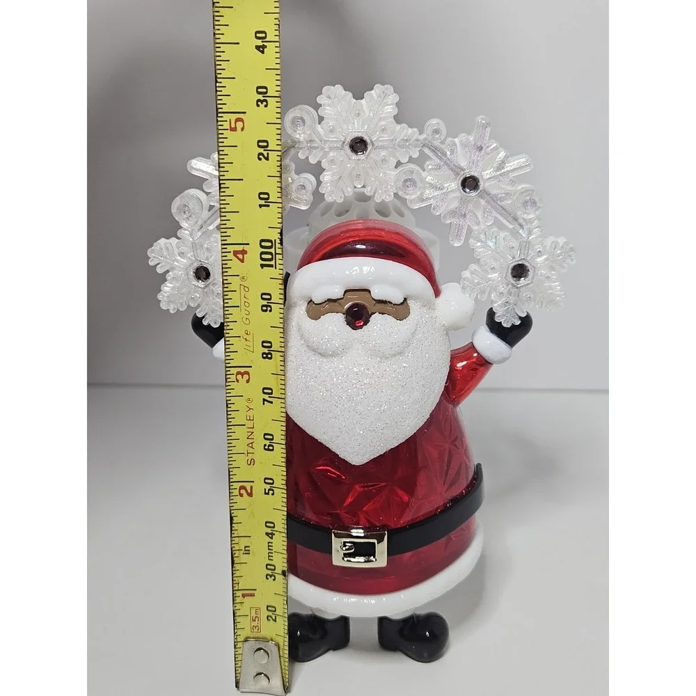 Bath & Body Works Santa Snowflake Arch Light Up Wallflowers Fragrance Plug 2022